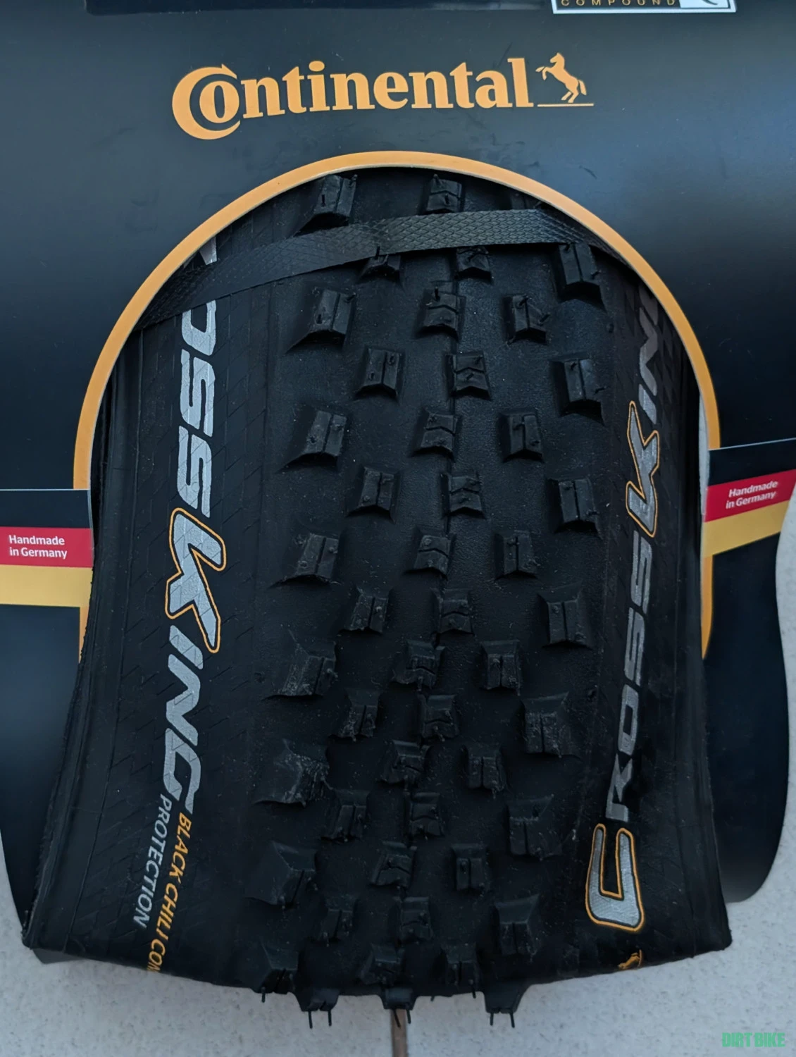 1. CONTINENTAL CROSS KING PROTECTION 26"X 2.3 NOU