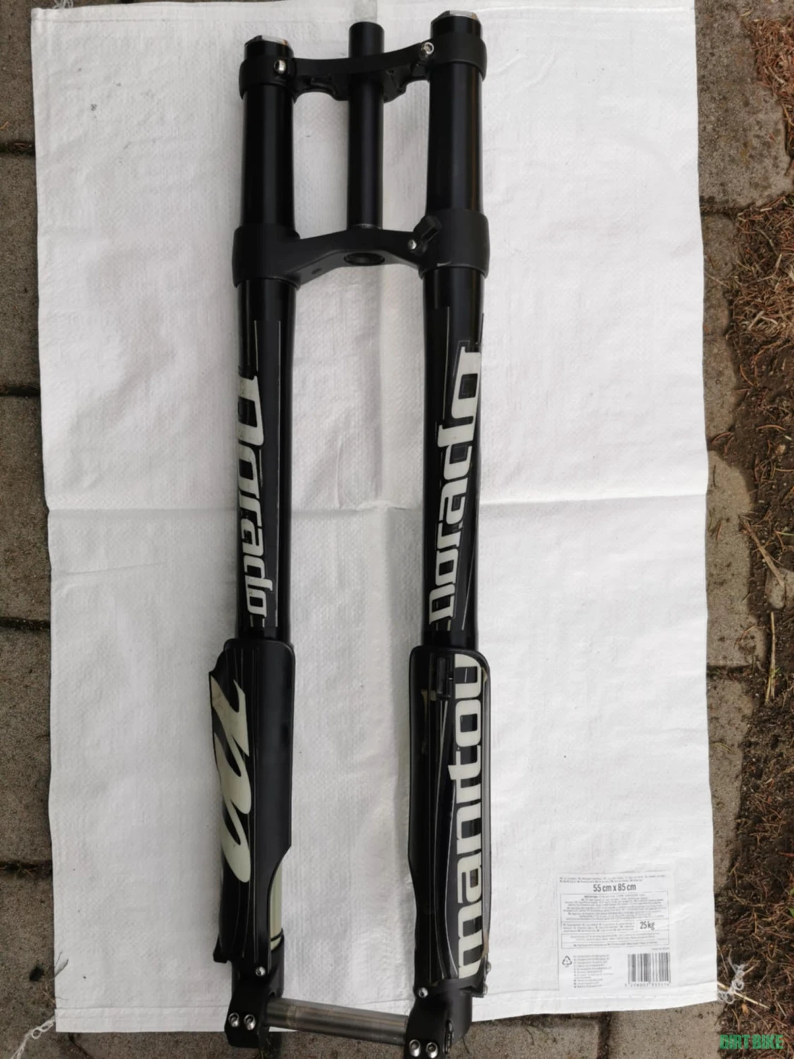 1. Furca downhill enduro Manitou Dorado Expert IRT 27.5"