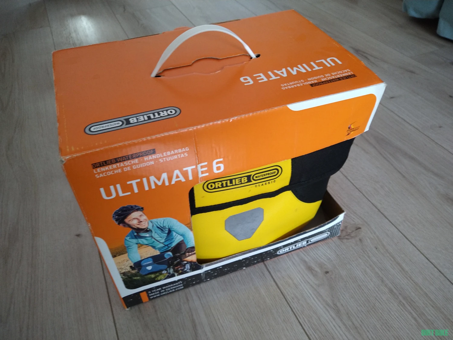 1. Geanta de ghidon ORTLIEB ULTIMATE CLASSIC 6 (si DSLR)