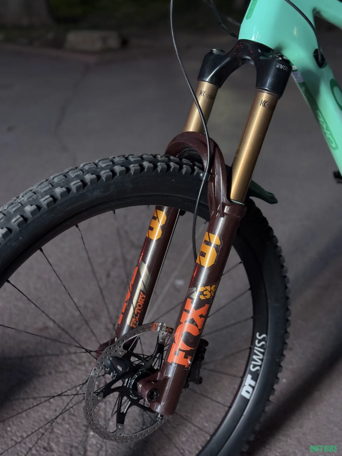 7. Orbea occam am m10 2019 carbon
