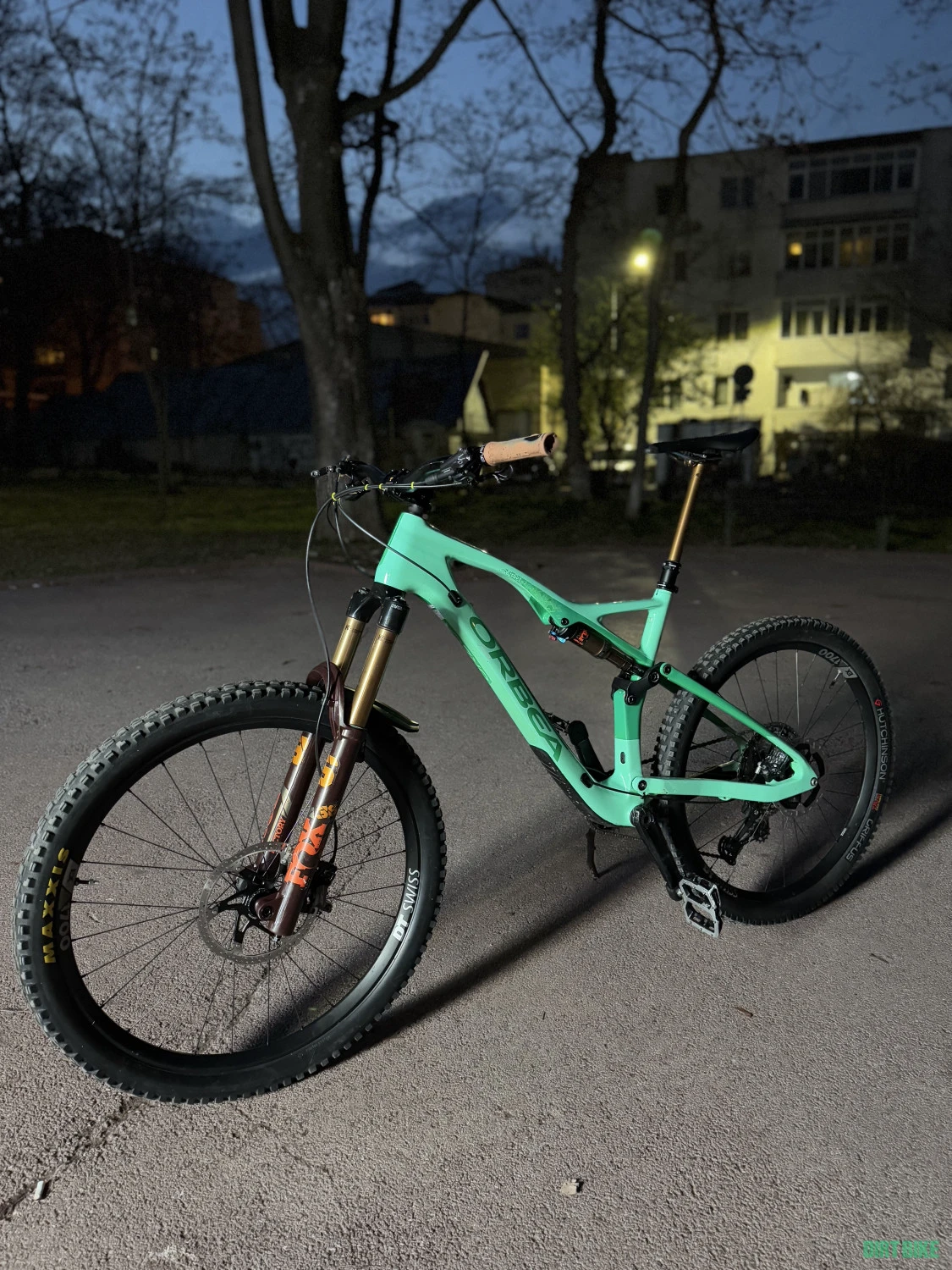 3. Orbea occam am m10 2019 carbon