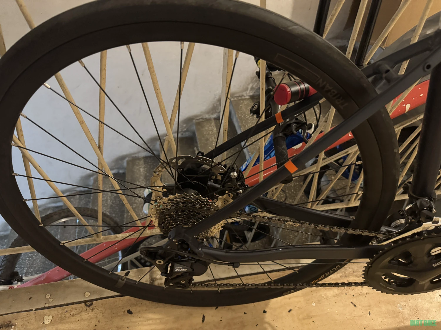 2. Cursiera Triban rc520 shimano 105 7020