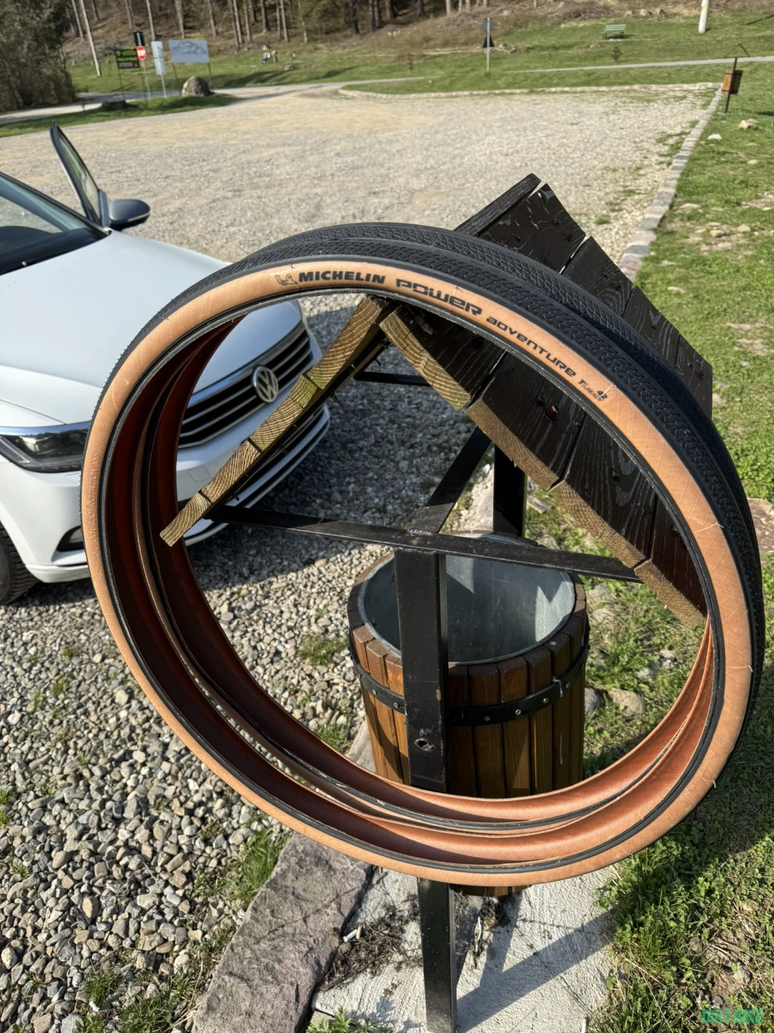 5. Vand set de cauciucuri Michelin Power Adventure 42-622