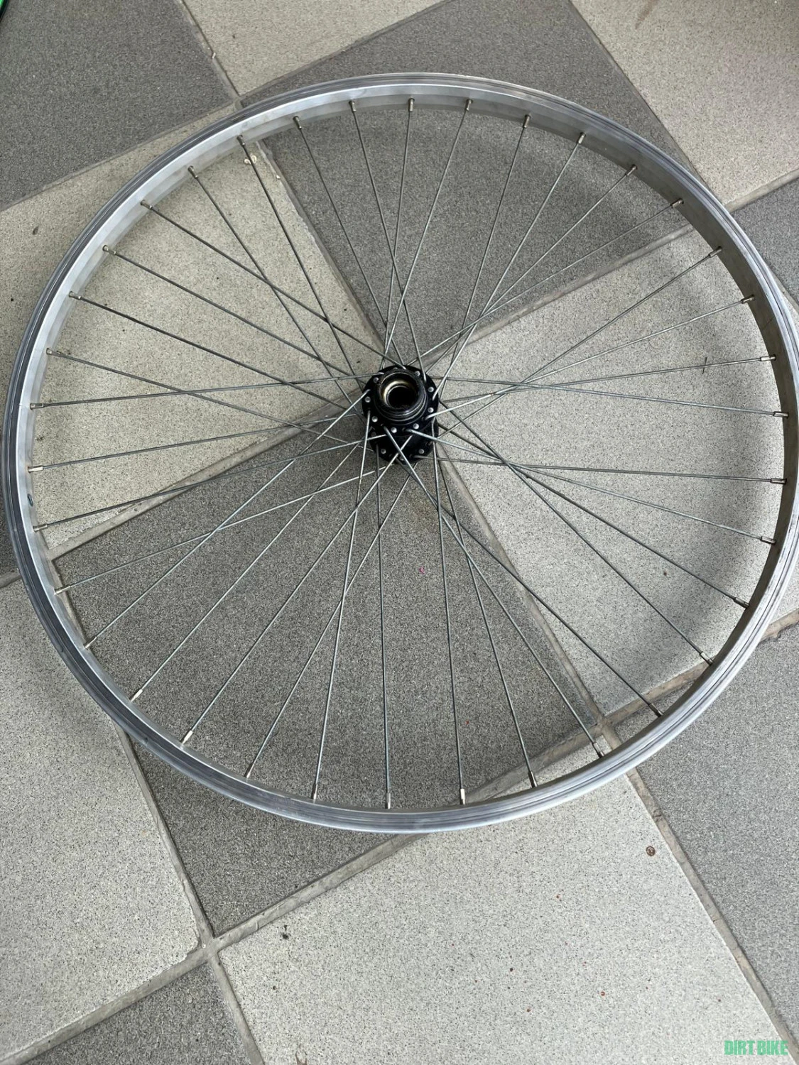 1. Roata spate MTB 26"