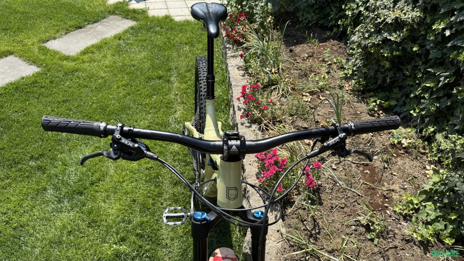 4. Commencal META AM 29 Essential 2019