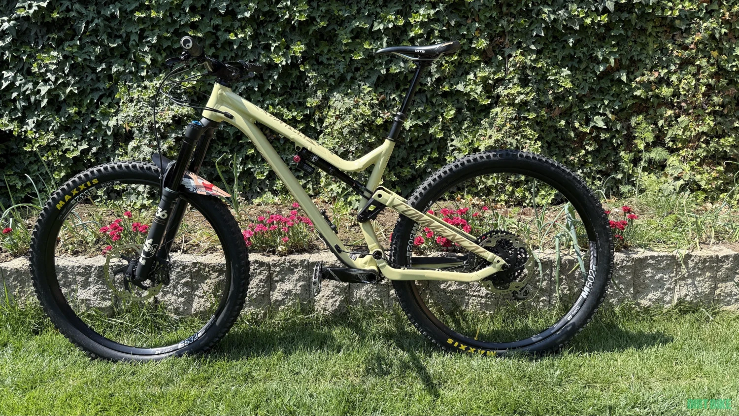 7. Commencal META AM 29 Essential 2019