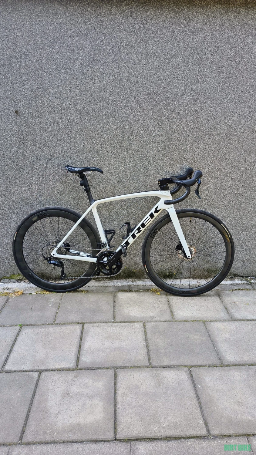 1. Trek Emonda SL5 2024 (54/M) 2x12