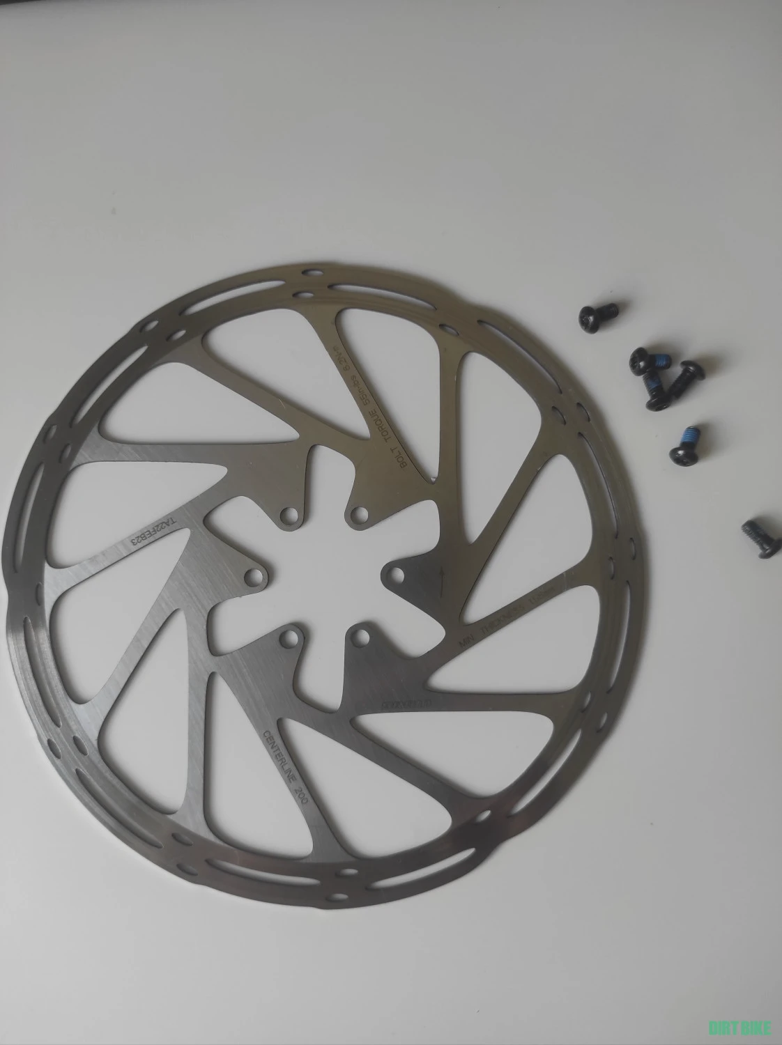 1. Disc Sram Centerline 200 mm 6 bolt