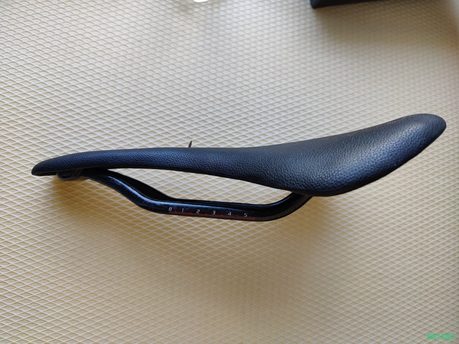 5. Sea fibra carbon T180 SAMANA