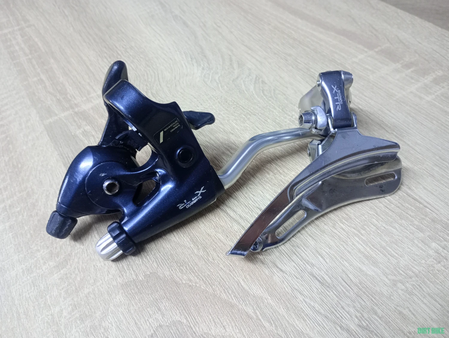1. Xtr 900 set manetă + schimb
