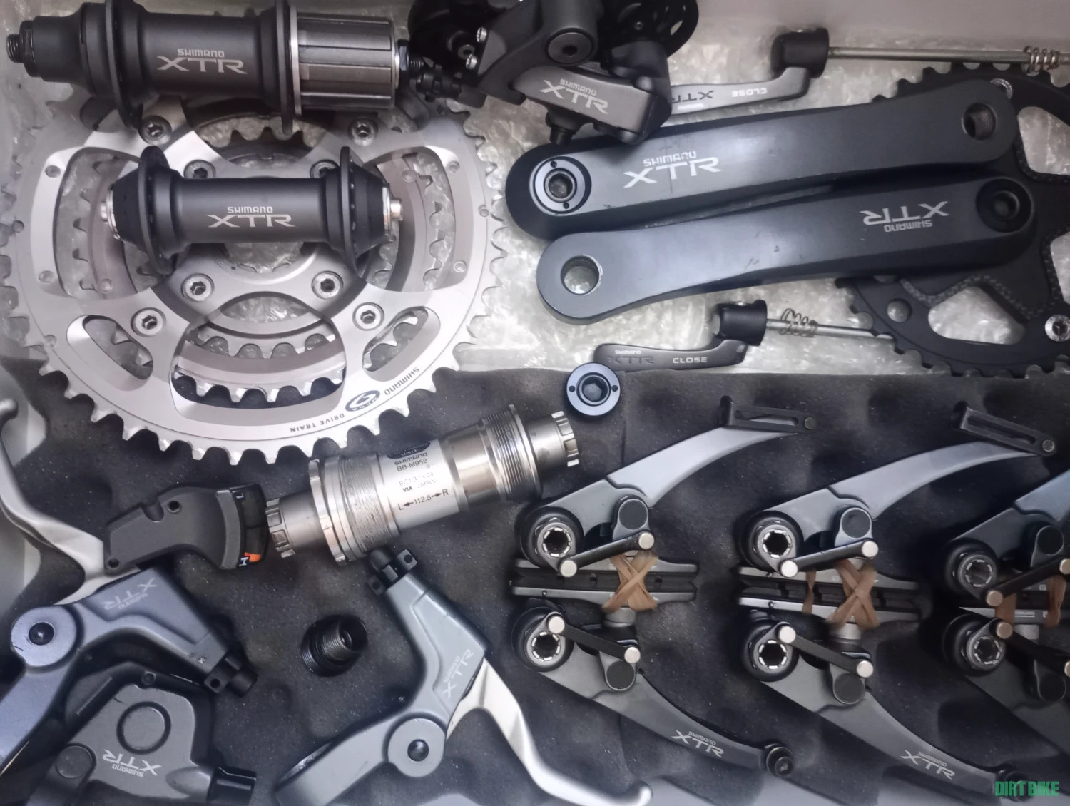 1. Cumpăr sl-m 950