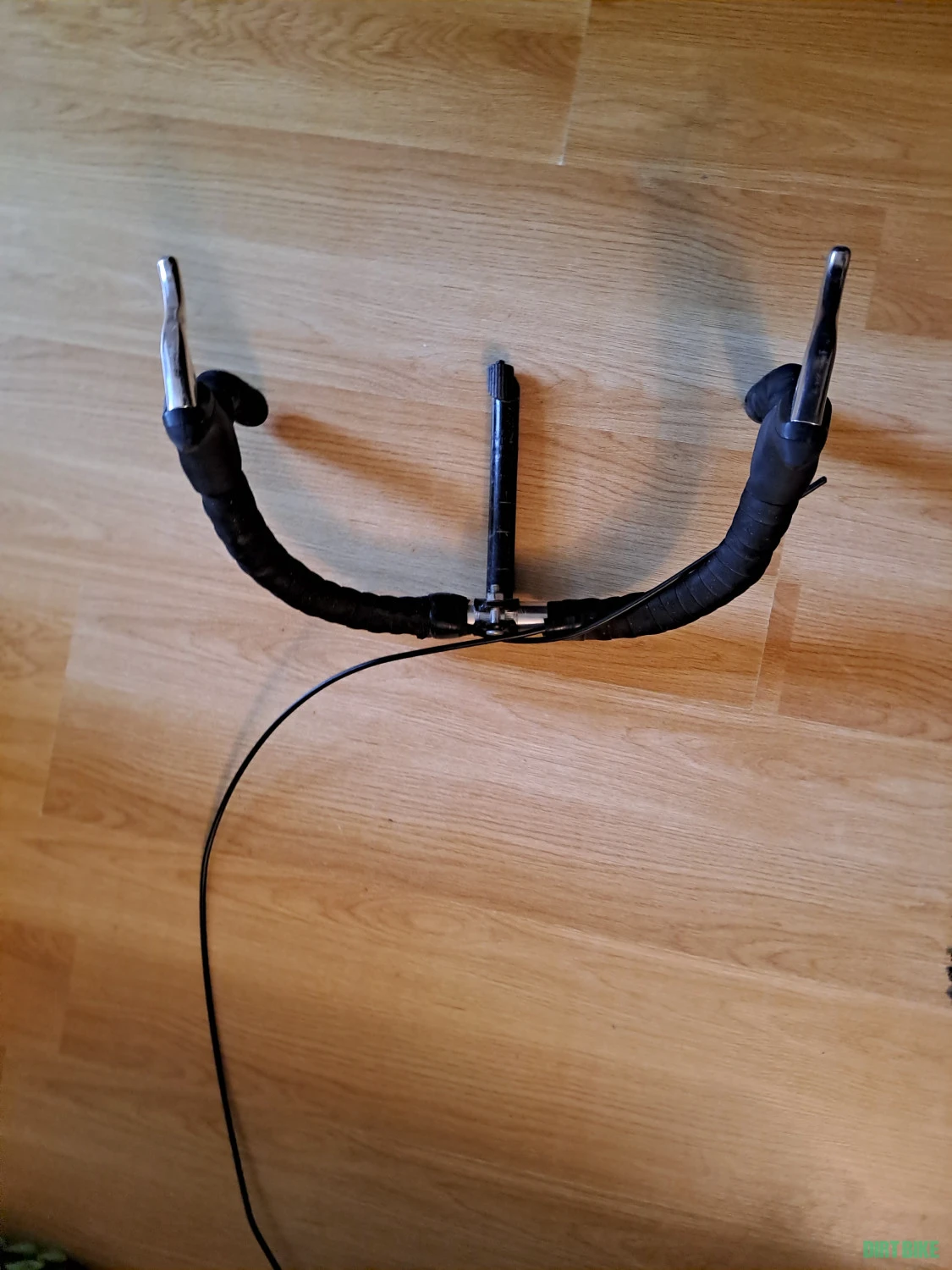 1. Vand ghidon cursiera cu frane force si ghidolina
