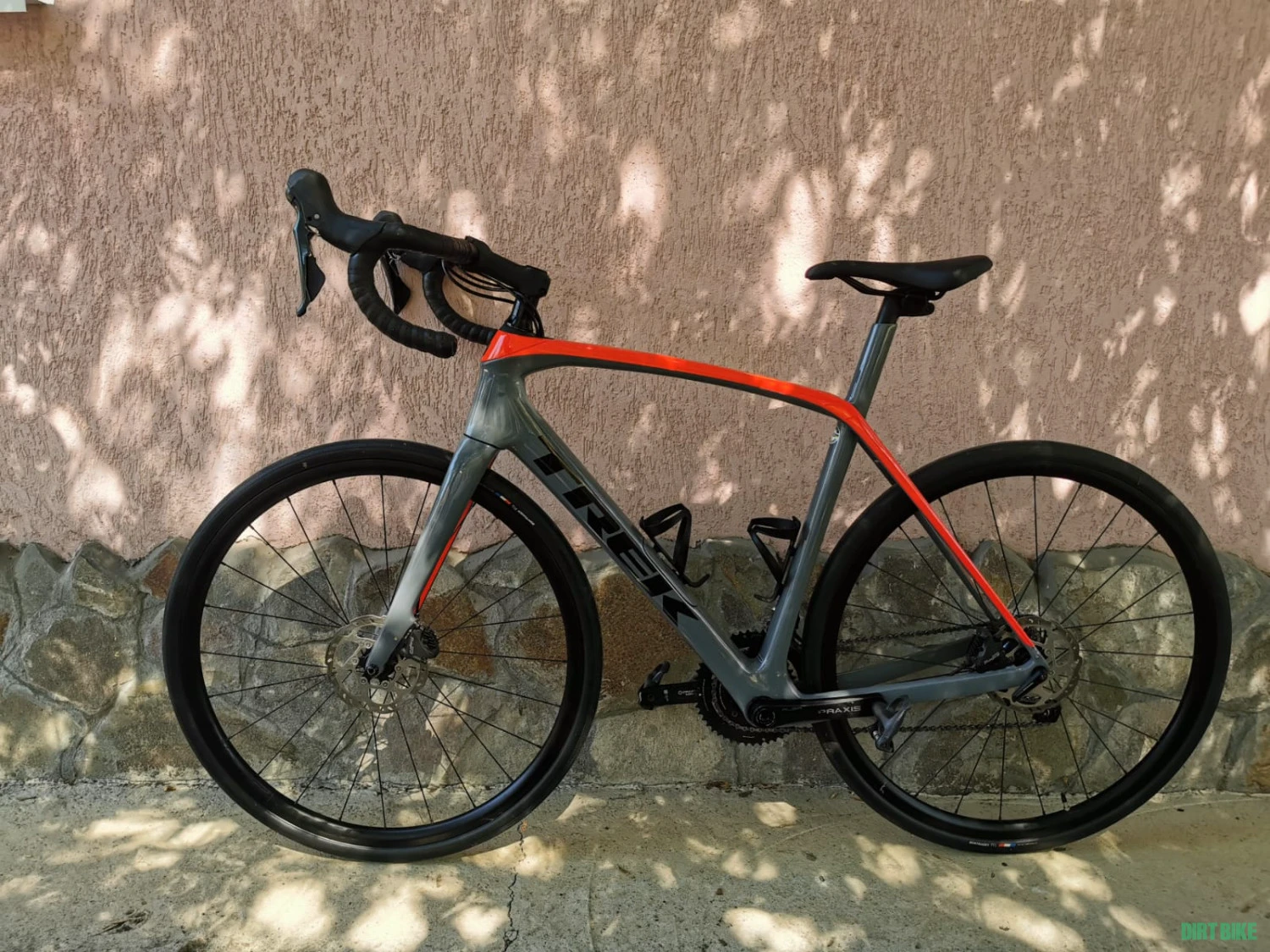 1. Vand bicicleta Trek Domane SL4 marimea 56