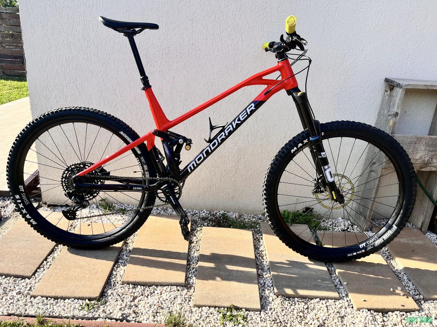 1. Mondraker Foxy R
