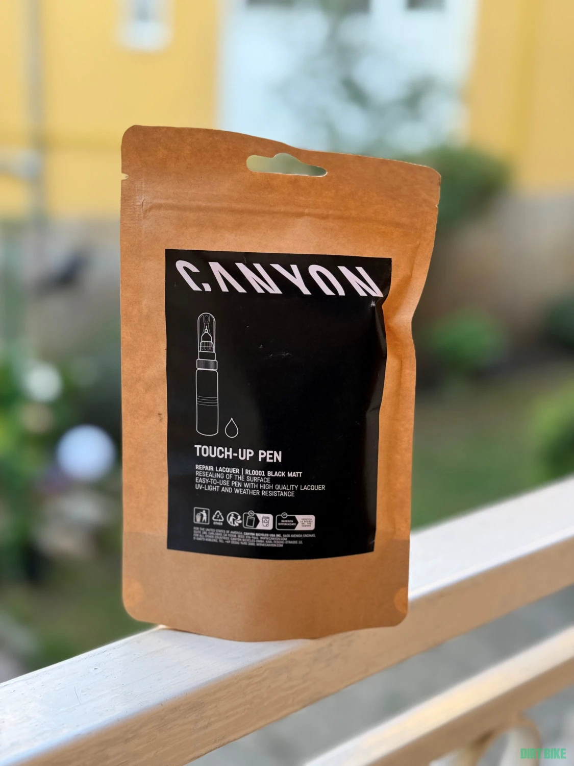 2. Canyon touch-up pen RL0001 black matt