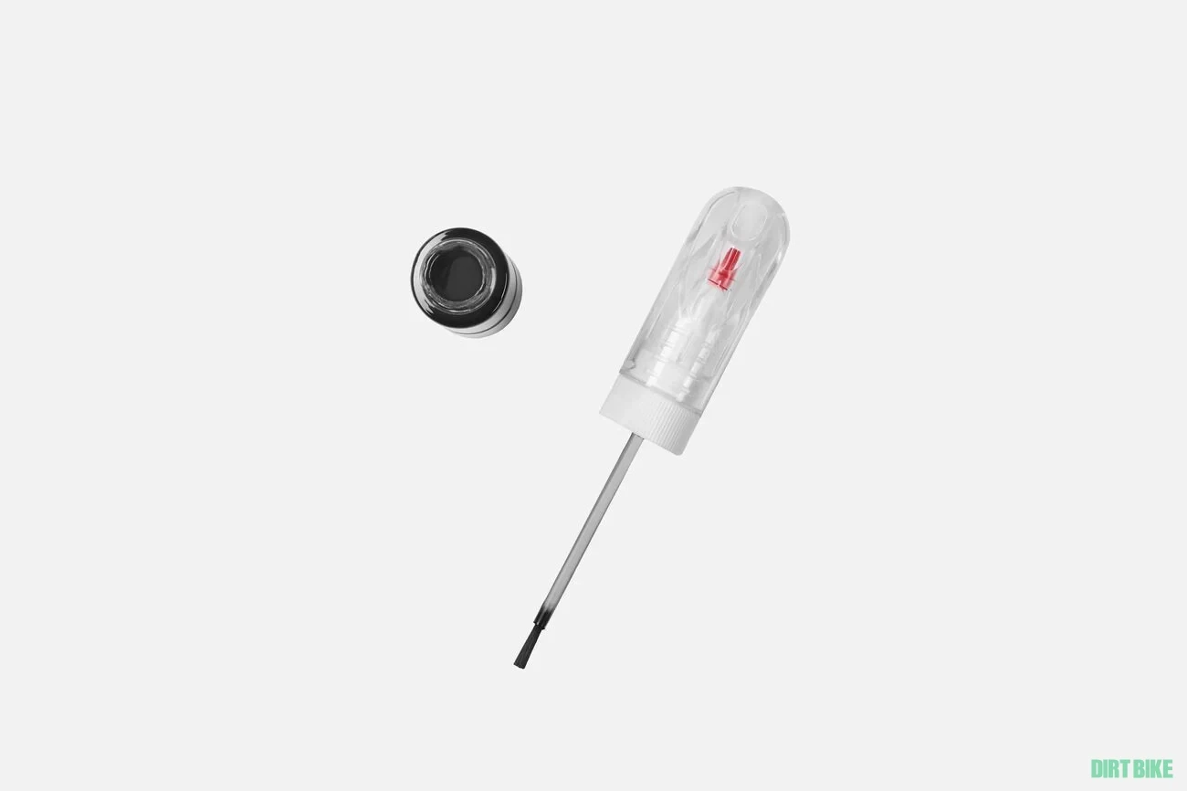 1. Canyon touch-up pen RL0001 black matt