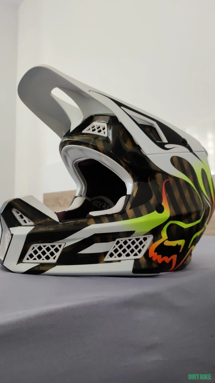 1. Casca Fox V3 RS Fahren Multicolor - Size M