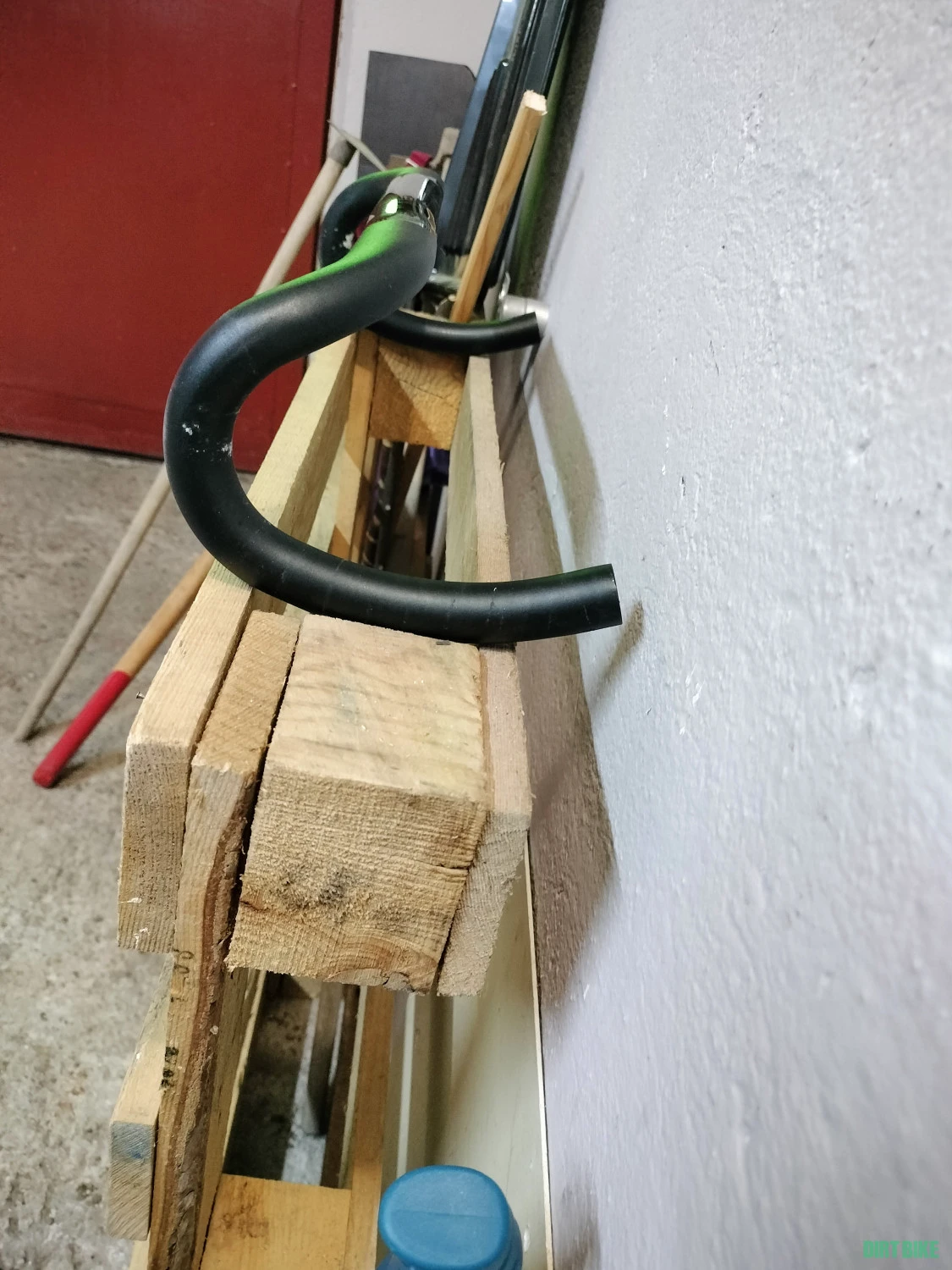 4. Vând ghidon aero cursiera 44 cm