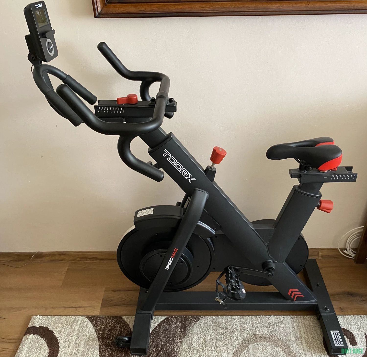 1. Vand bicicleta de spinning magnetica Toorx