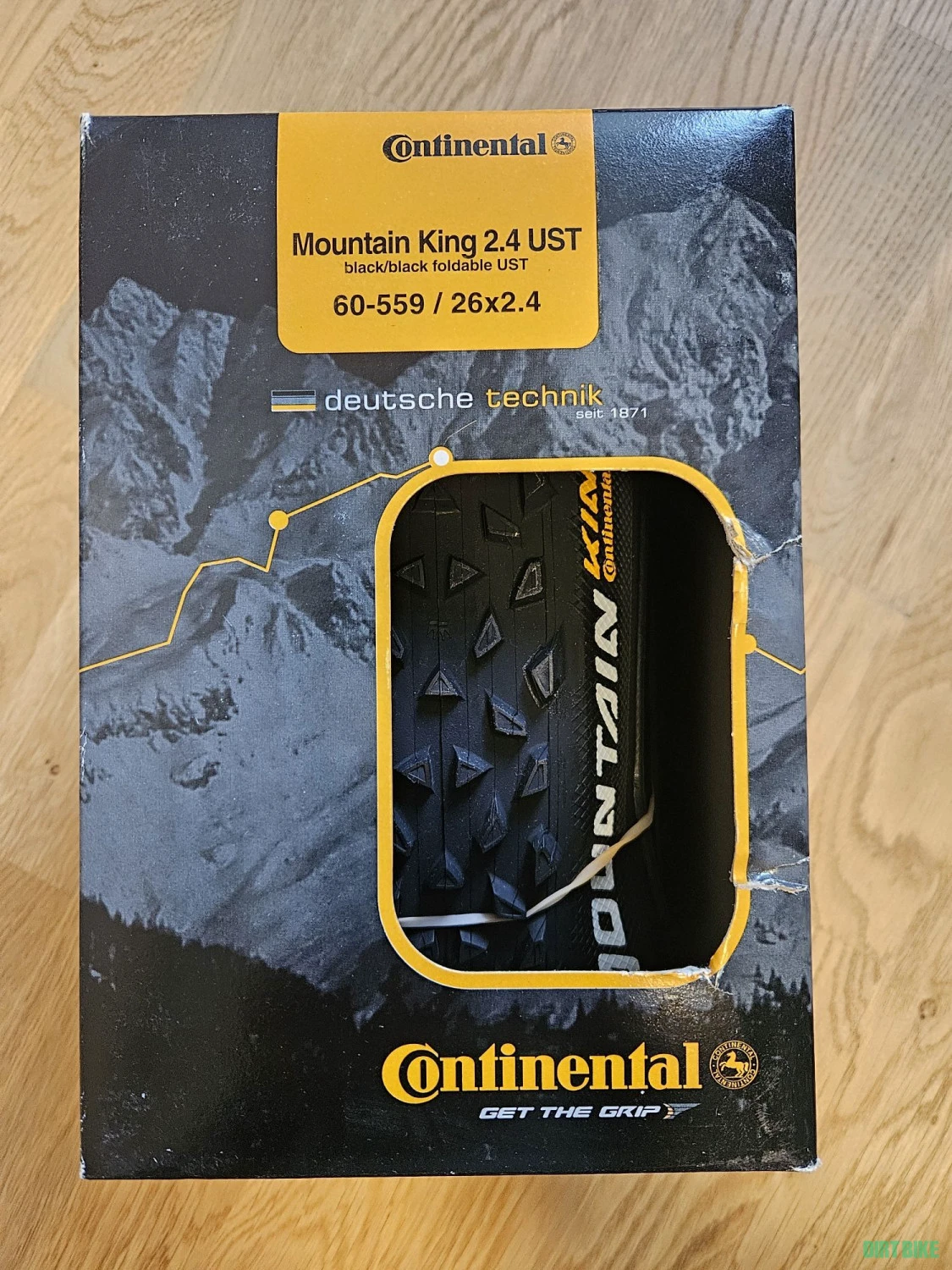1. Continental Mountain King 2.4 UST 26x2.4 60-559