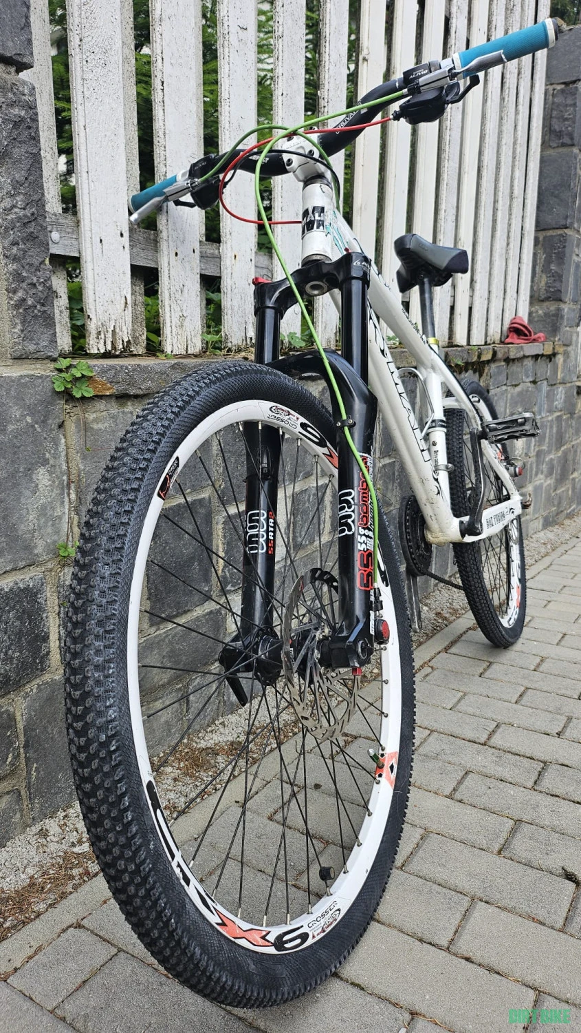 4. Bicicleta mali slalom