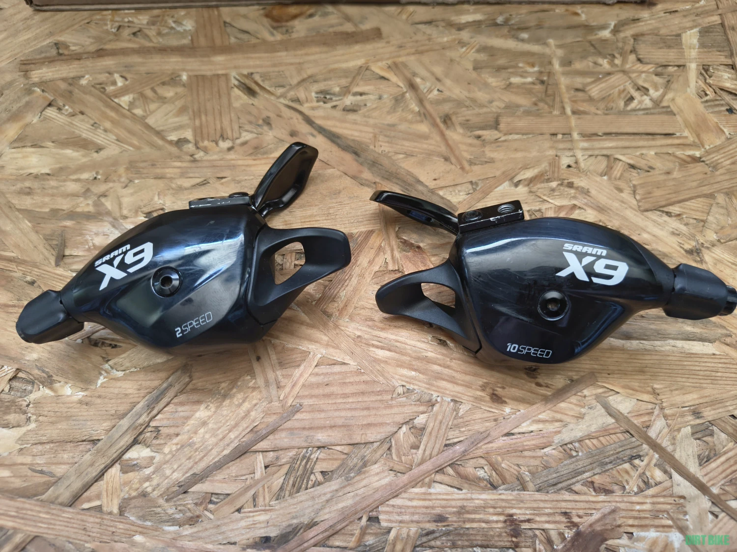 1. Sram X9 2x10