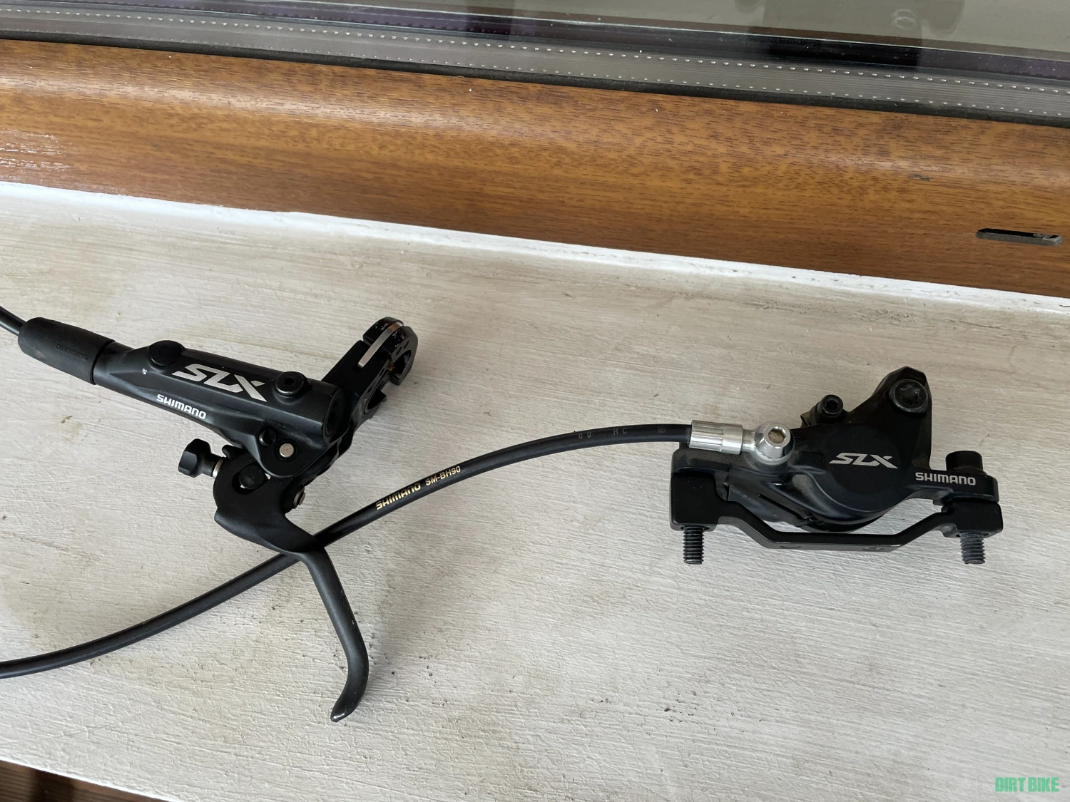 1. Shimano SLX BL-M7000 față spate