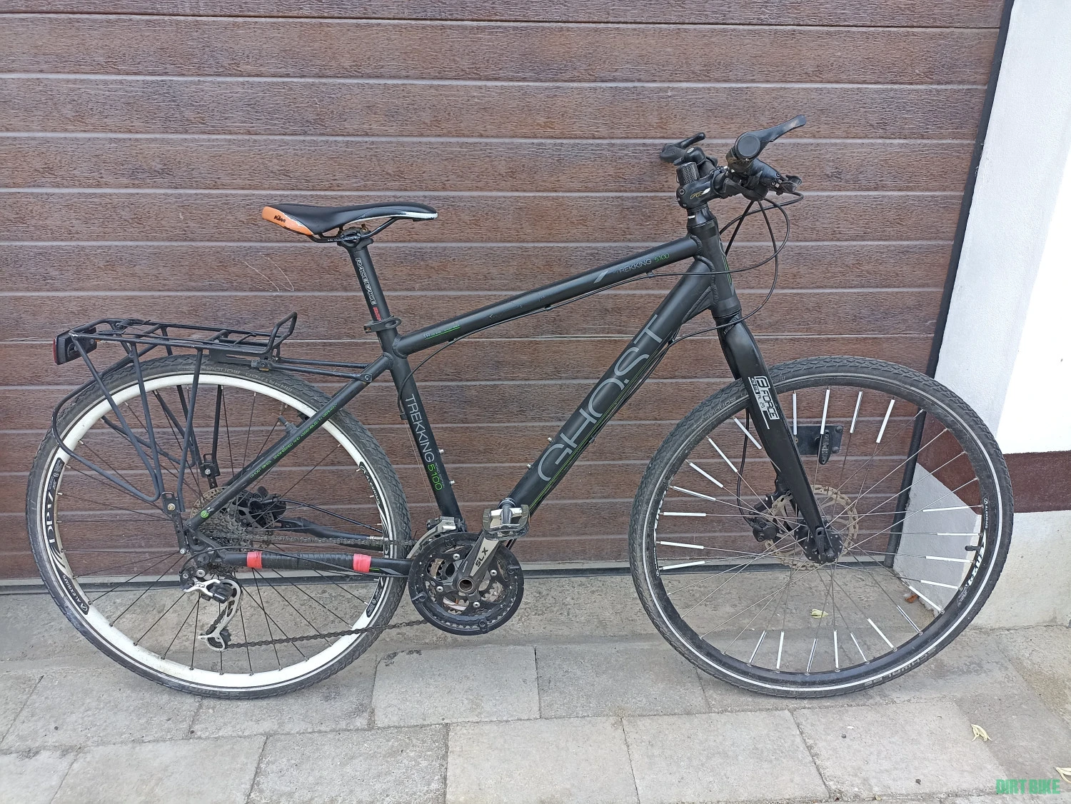 1. Ghost trekking bike roti 28