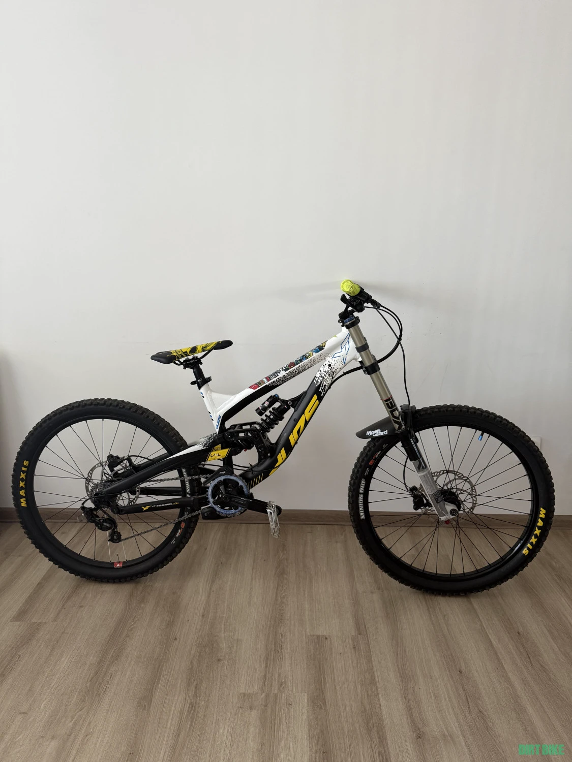 1. Vand Bike downhill / freeride YT Tuess