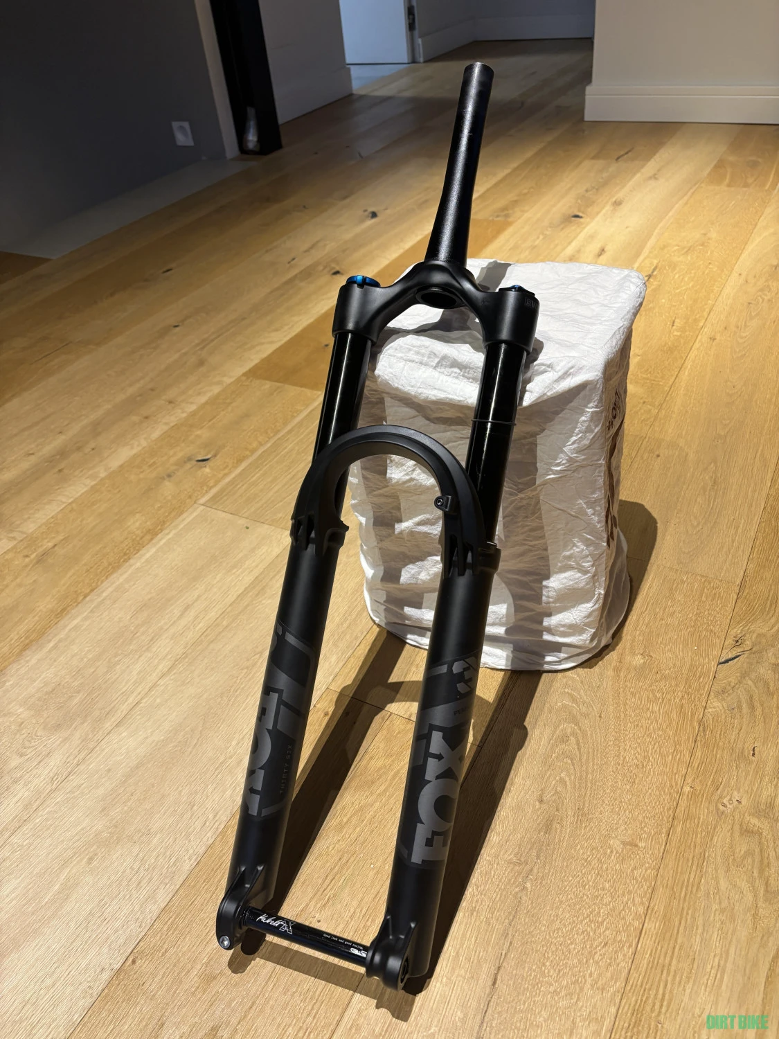 1. Vand furca Fox 36 Performance 160, 29''