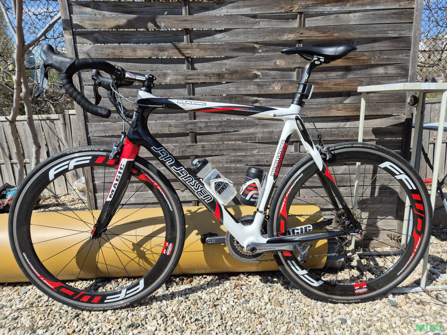 1. Cursiera Jan Janessen full carbon - raritate