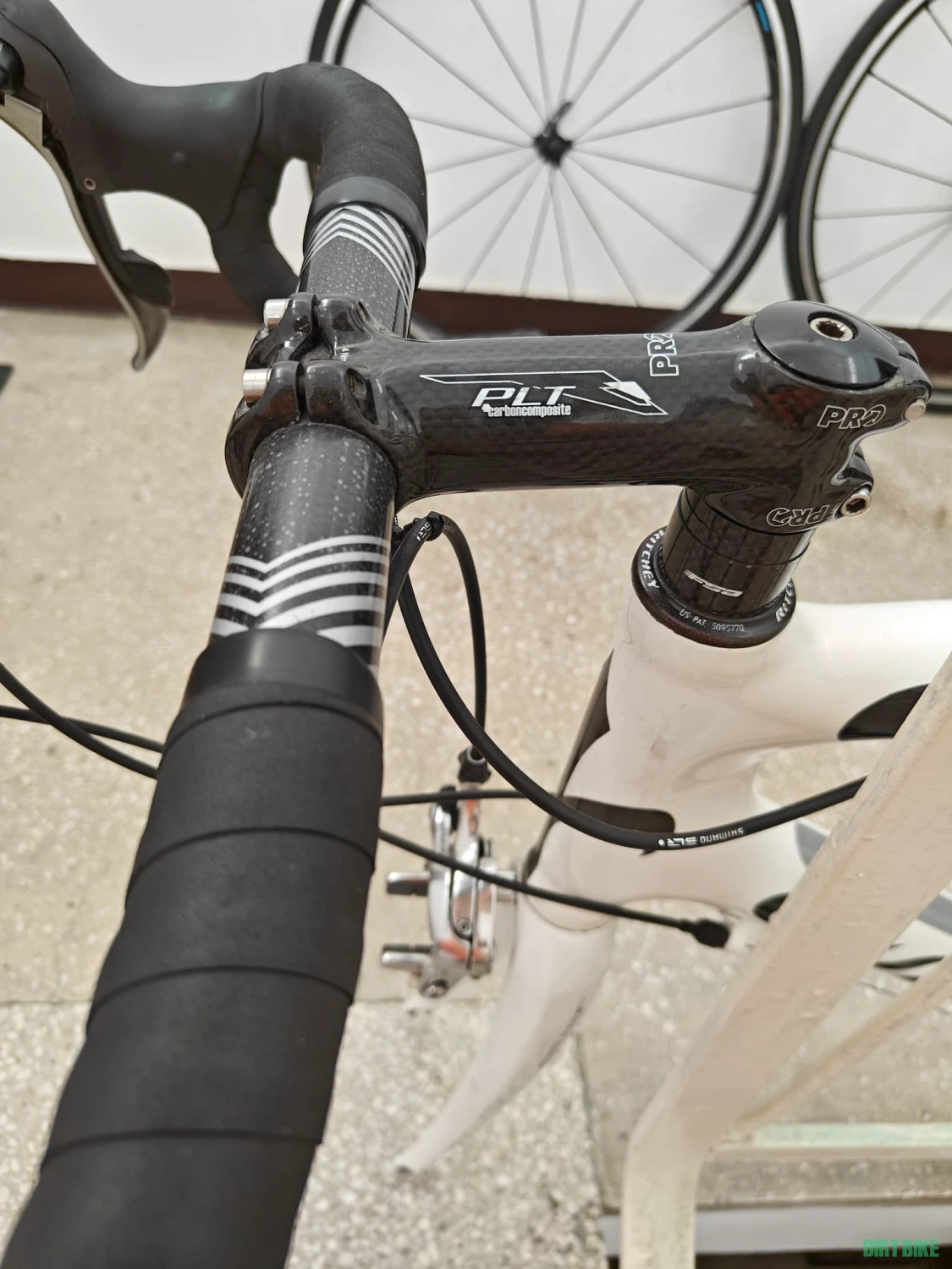 2. Ghidon PRO Vibe 3k Carbon Composite 440 mm Handlebars & Pipa PRO PLT Carbon Composite 100 mm Stem