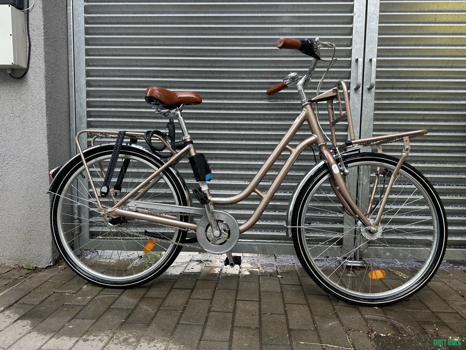 1. Vand Bicicleta Dama de Oras Romet Luiza Lux 26 M/18 Bej 2023 (NOU)