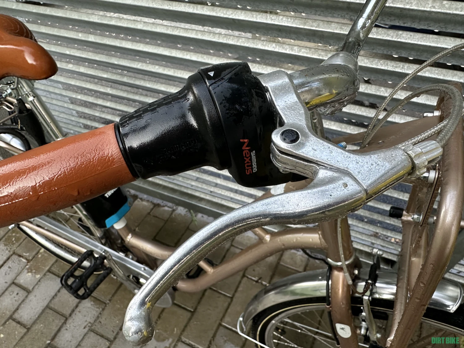 4. Vand Bicicleta Dama de Oras Romet Luiza Lux 26 M/18 Bej 2023 (NOU)