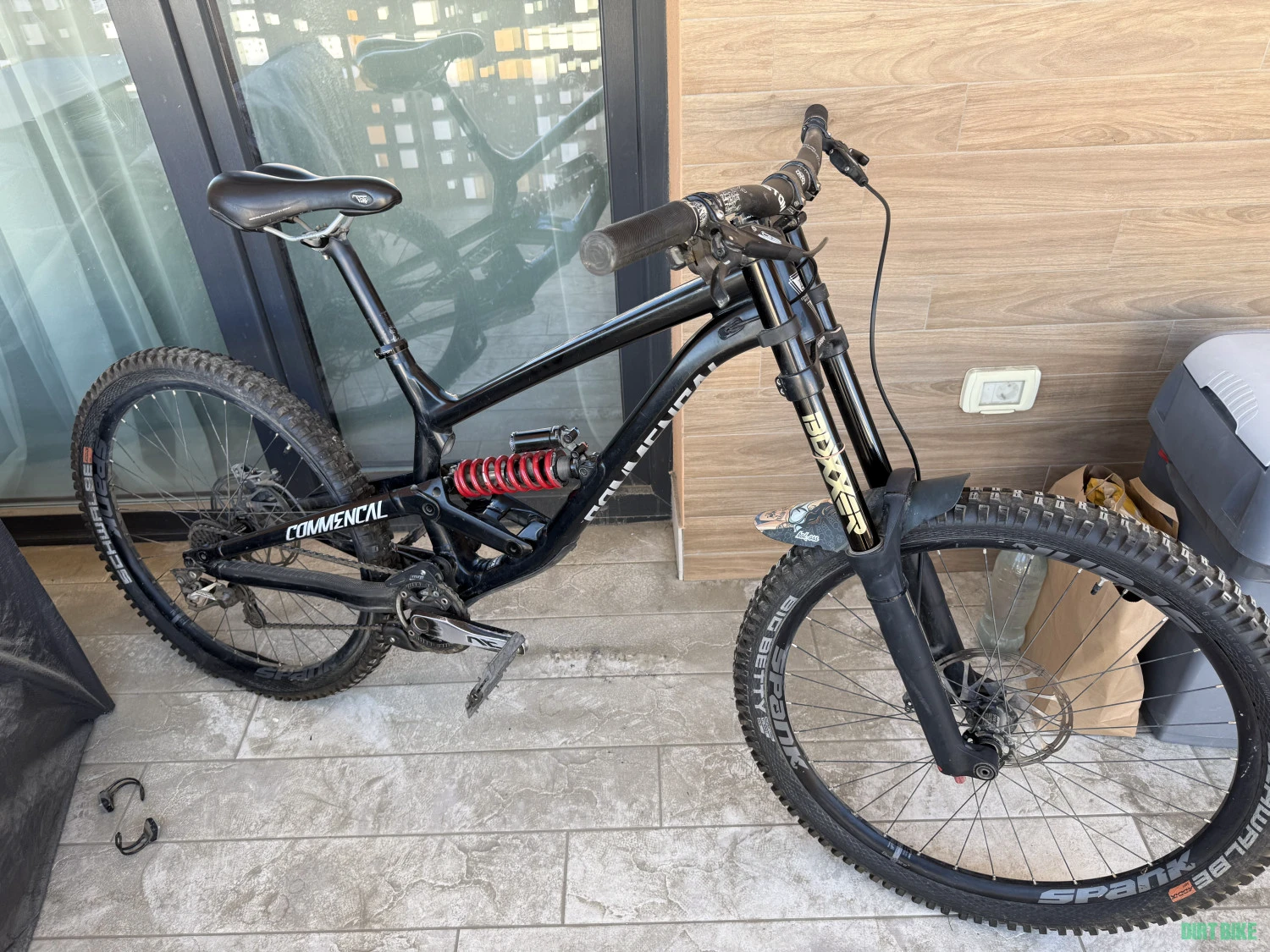 1. Vand Commencal Furious