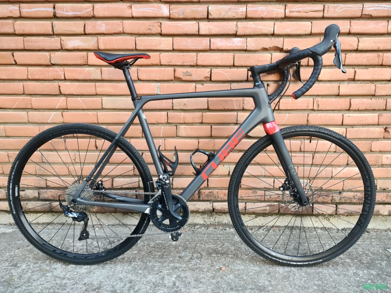 1. Cube Cross Race PRO Carbon, 2x11 Shimano Ultegra Rx