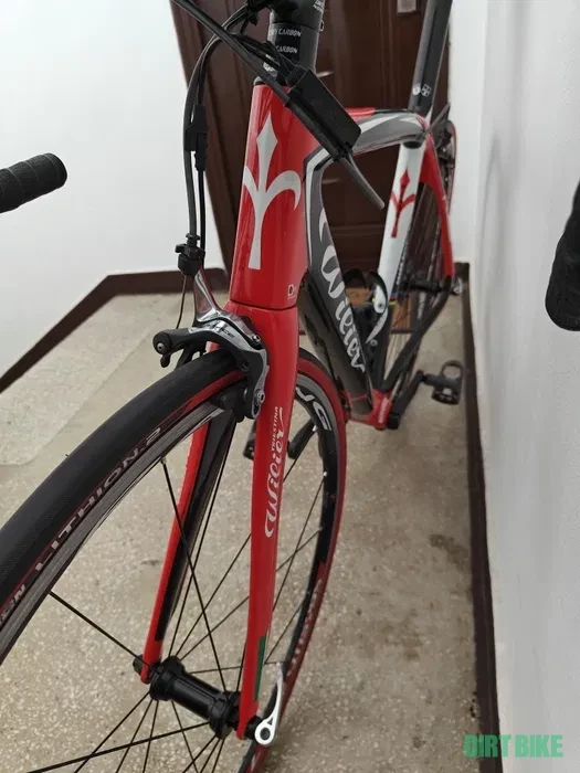 6. Cursiera carbon Wilier Triestina Cento Uno Superleggera - marimea 52 - groupset Dura Ace Di2 7900 - roti Fulcrum Racing 77