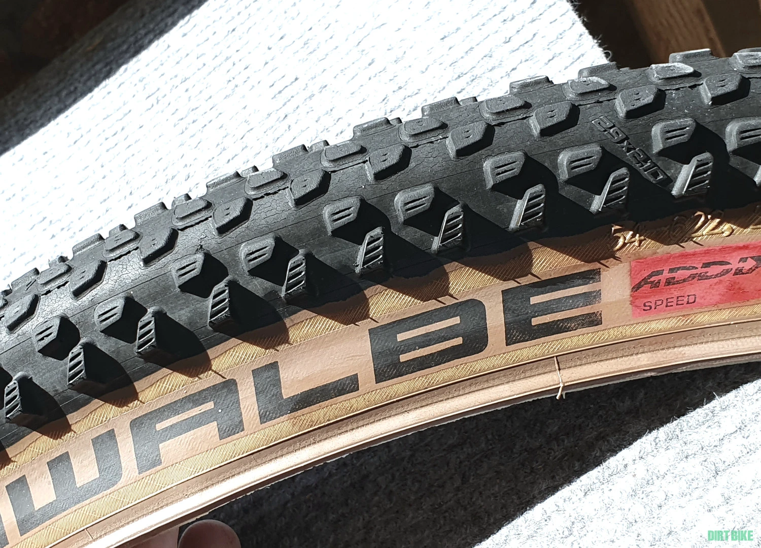 4. Cauciuc Schwalbe Racing Ray TL-easy