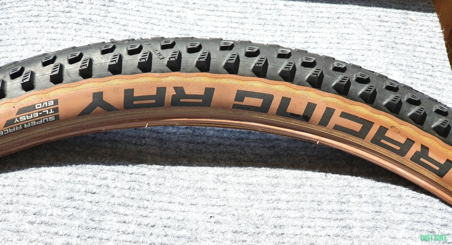 3. Cauciuc Schwalbe Racing Ray TL-easy