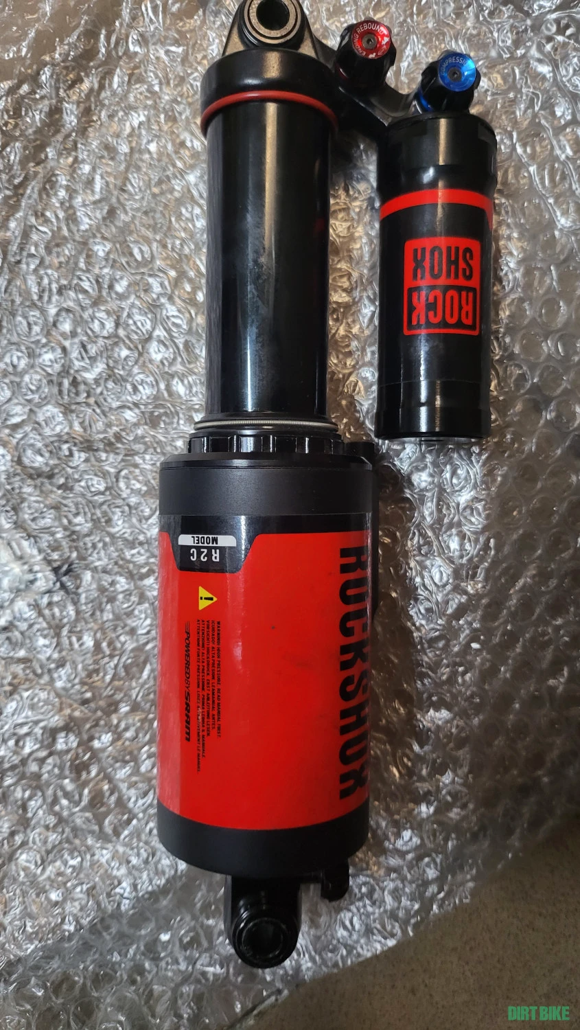 1. Rockshox Vivid Air 2021