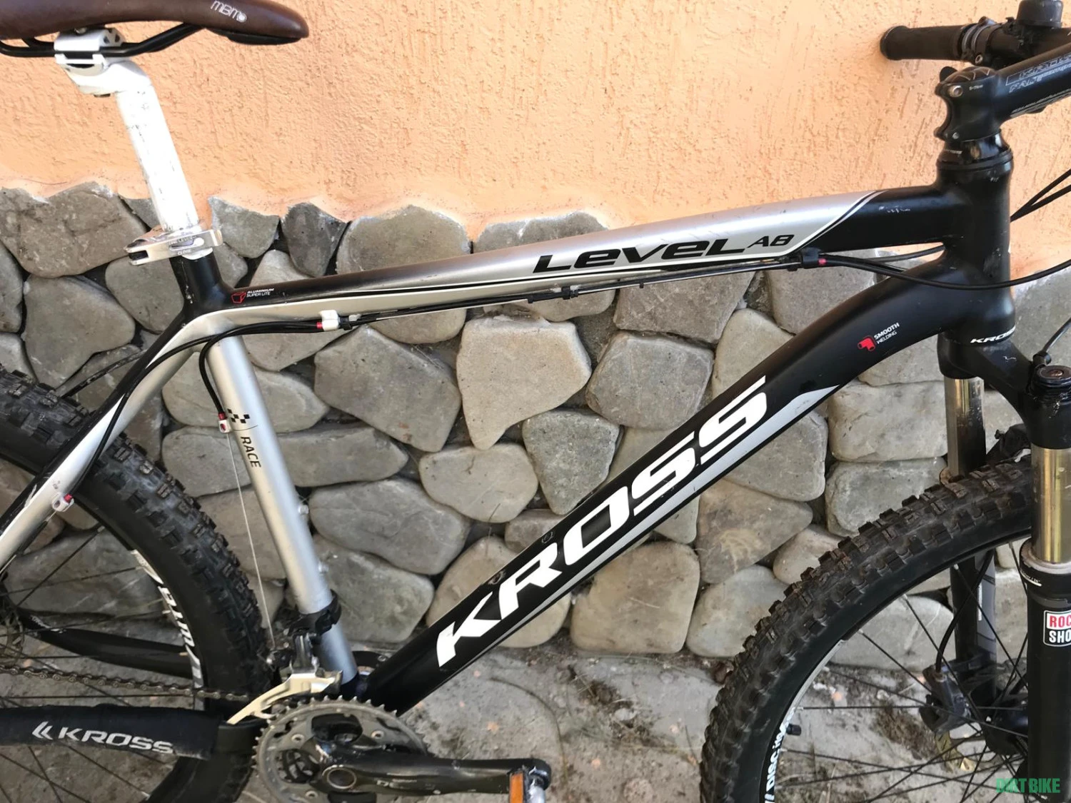 6. Bicicleta mtb Kross Level A8
