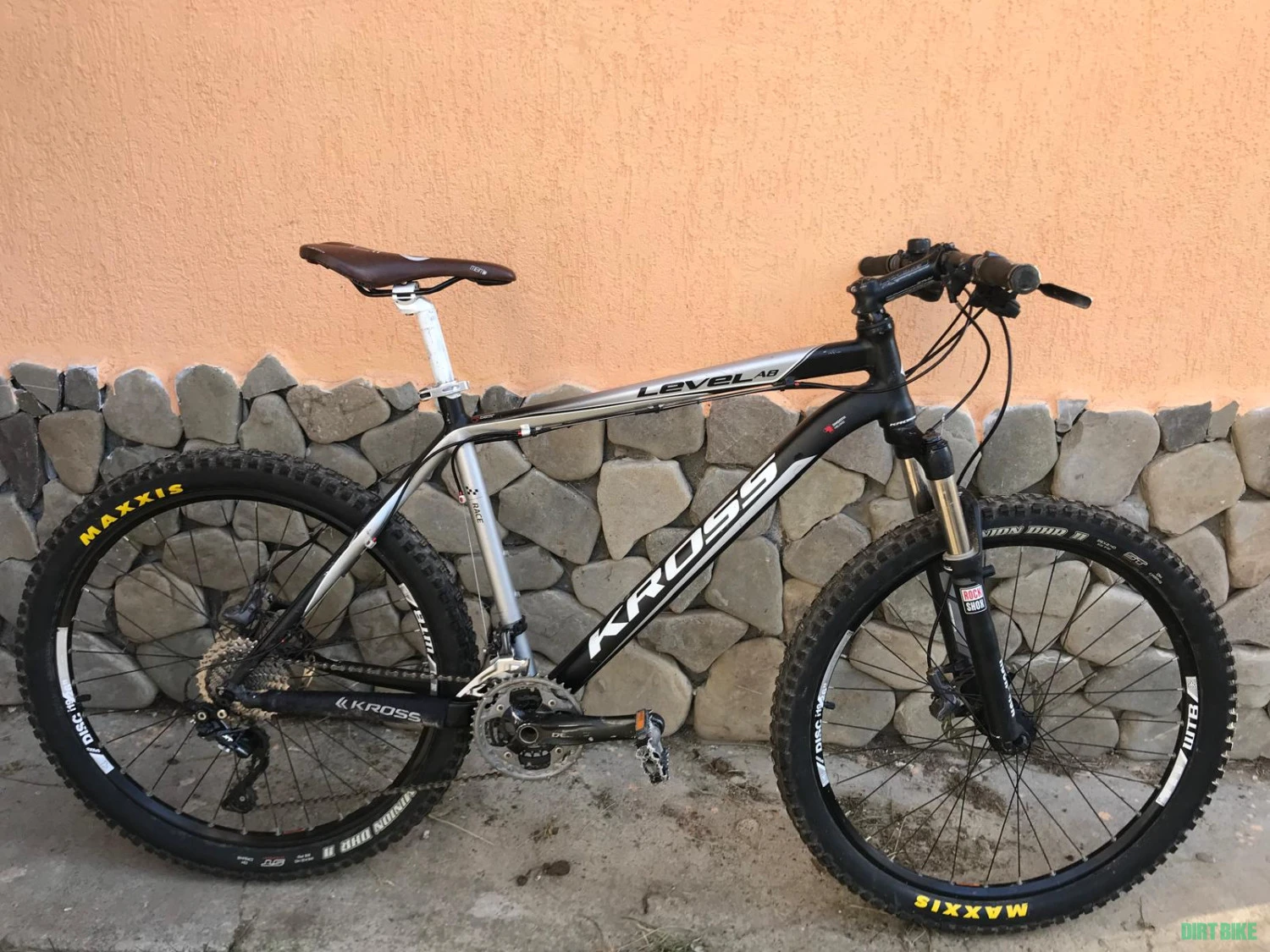 13. Bicicleta mtb Kross Level A8