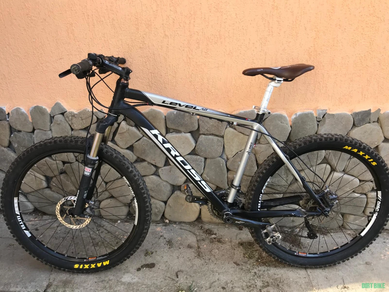 2. Bicicleta mtb Kross Level A8