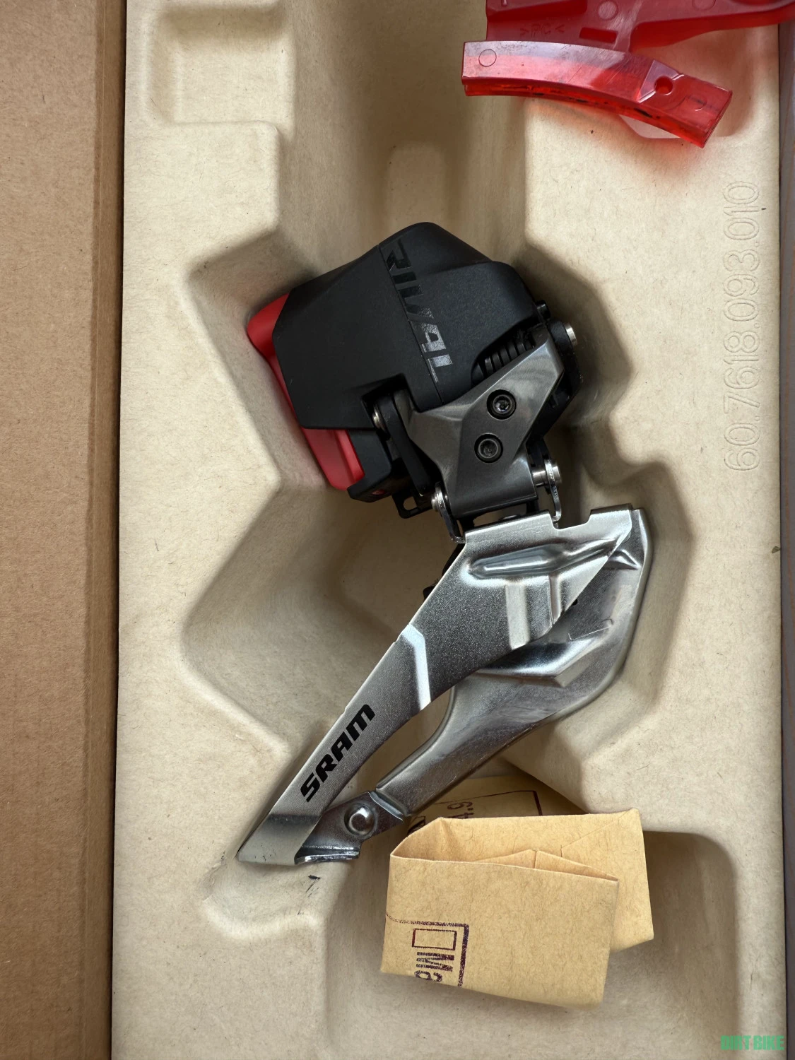 1. Transmisie completa SRAM eTap RIVAL AXS