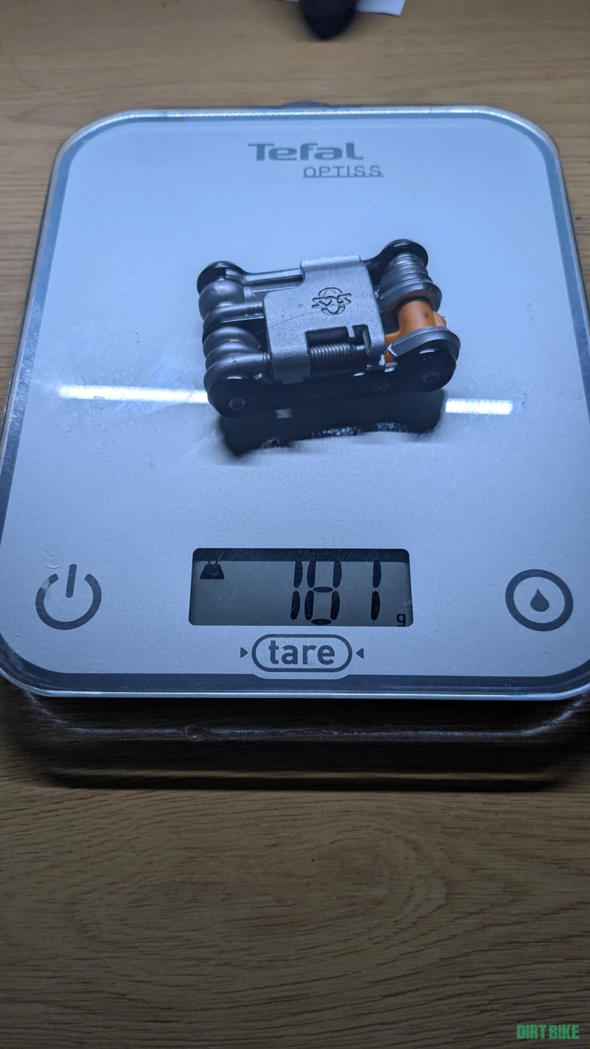 1. De vănzare multitool SKS Tom 18