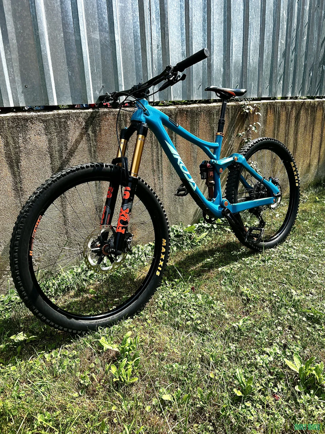 1. Koba Reamol C1 carbon 2021 M