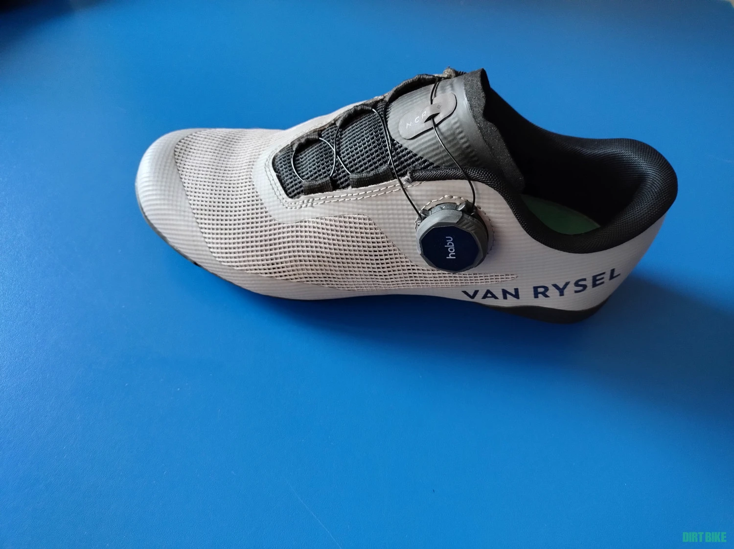 3. Pantofi Van Rysel NCR Air (gri)