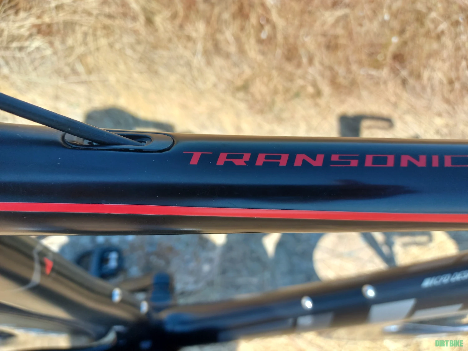 4. Bicicletă TT