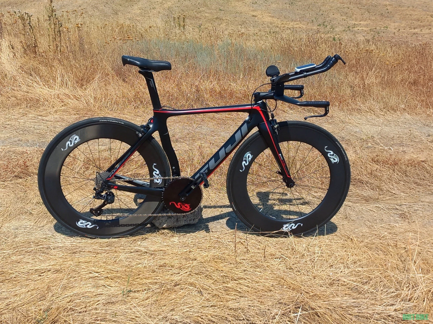 3. Bicicletă TT
