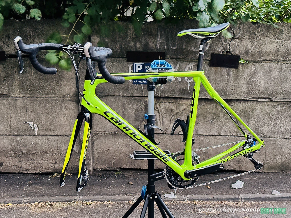 7. Cannondale Synapse Carbon disc w. Shimano Ultegra Di2 groupset